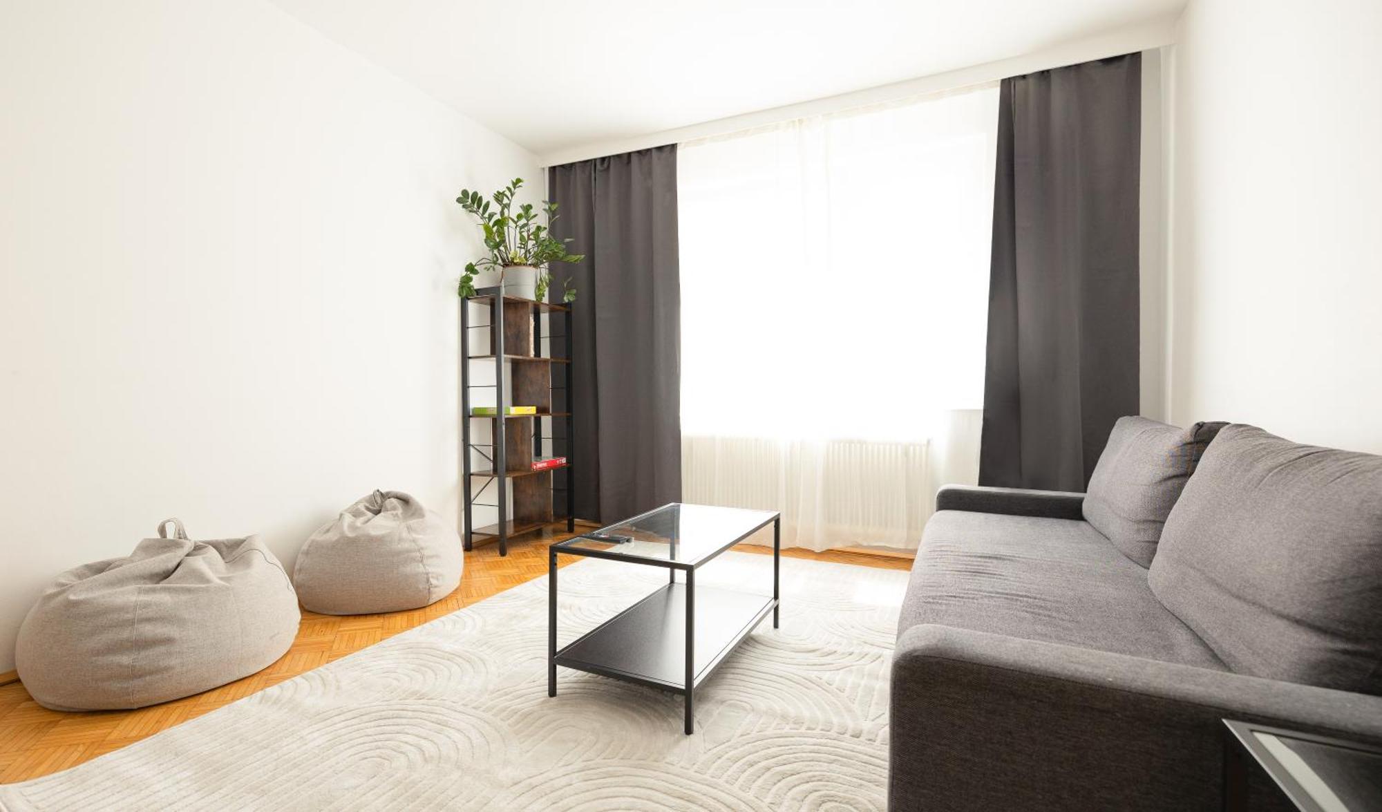 Appartement Retro In The Center. Wenen