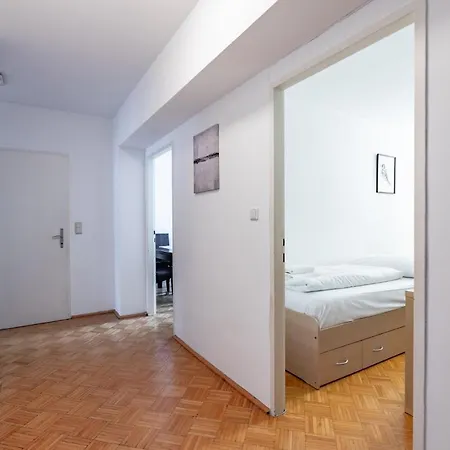 Retro Apartment In The City Center. Wenen Buitenkant foto